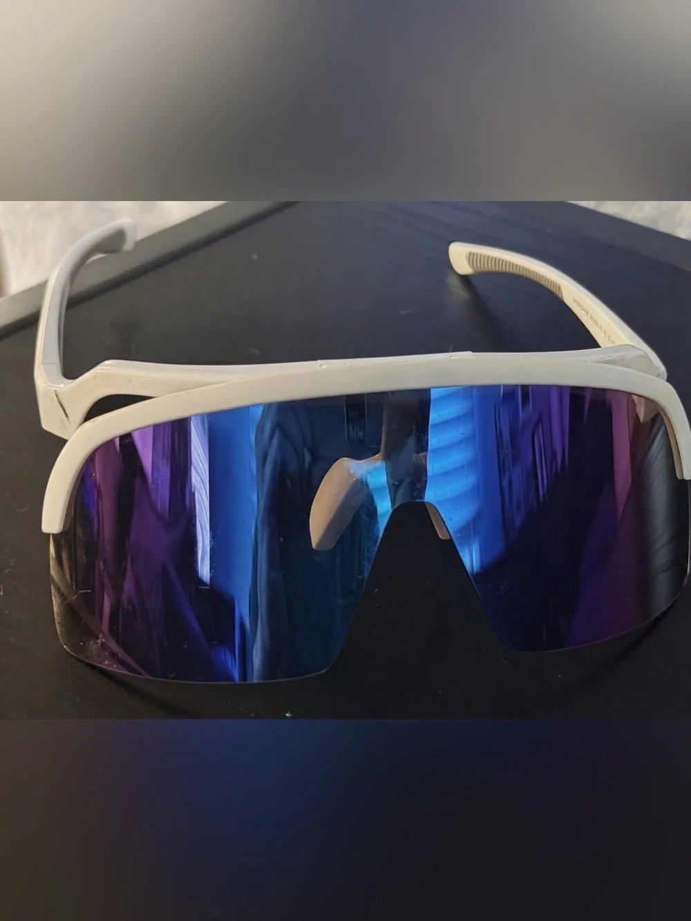 Rawlings White Frame Purple-Blue Mirrored VR Visor
